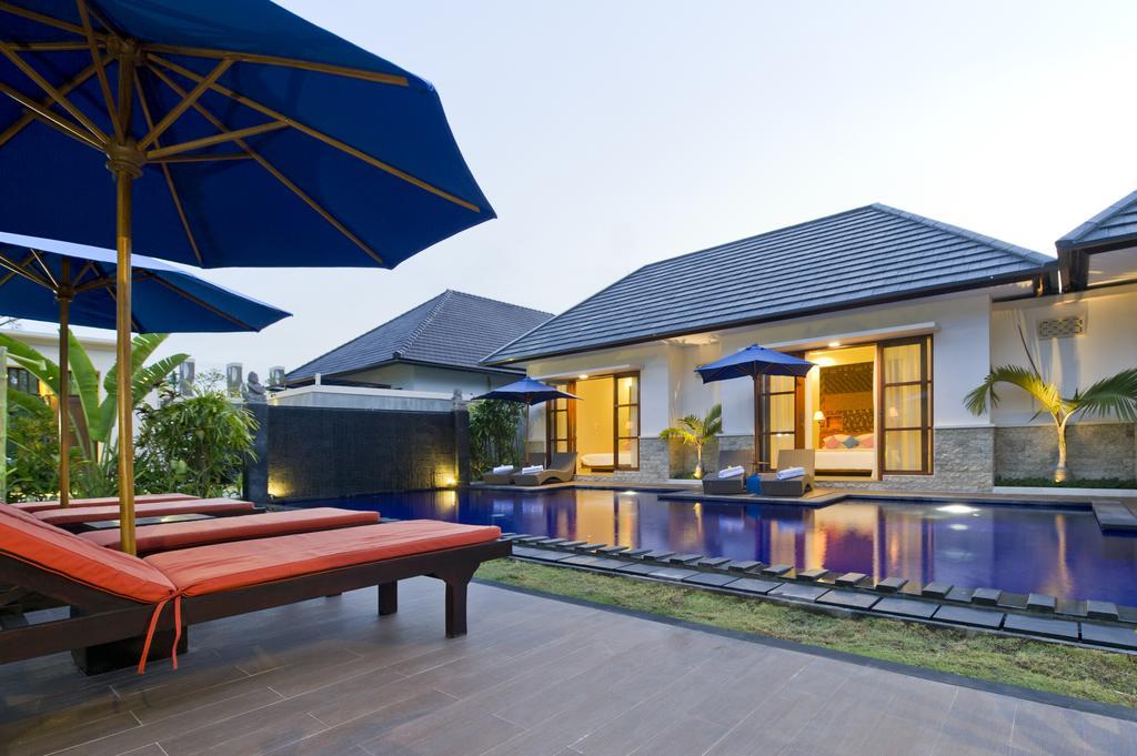 M Two Villas Seminyak Buitenkant foto