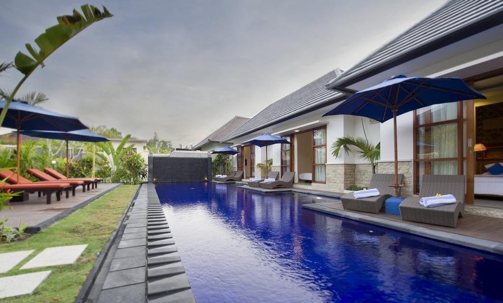 M Two Villas Seminyak Buitenkant foto