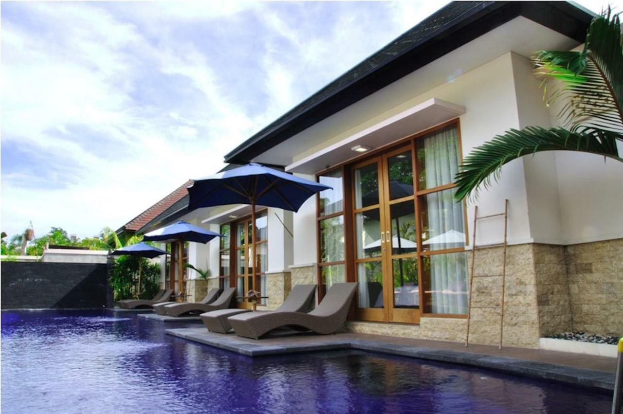 M Two Villas Seminyak Buitenkant foto