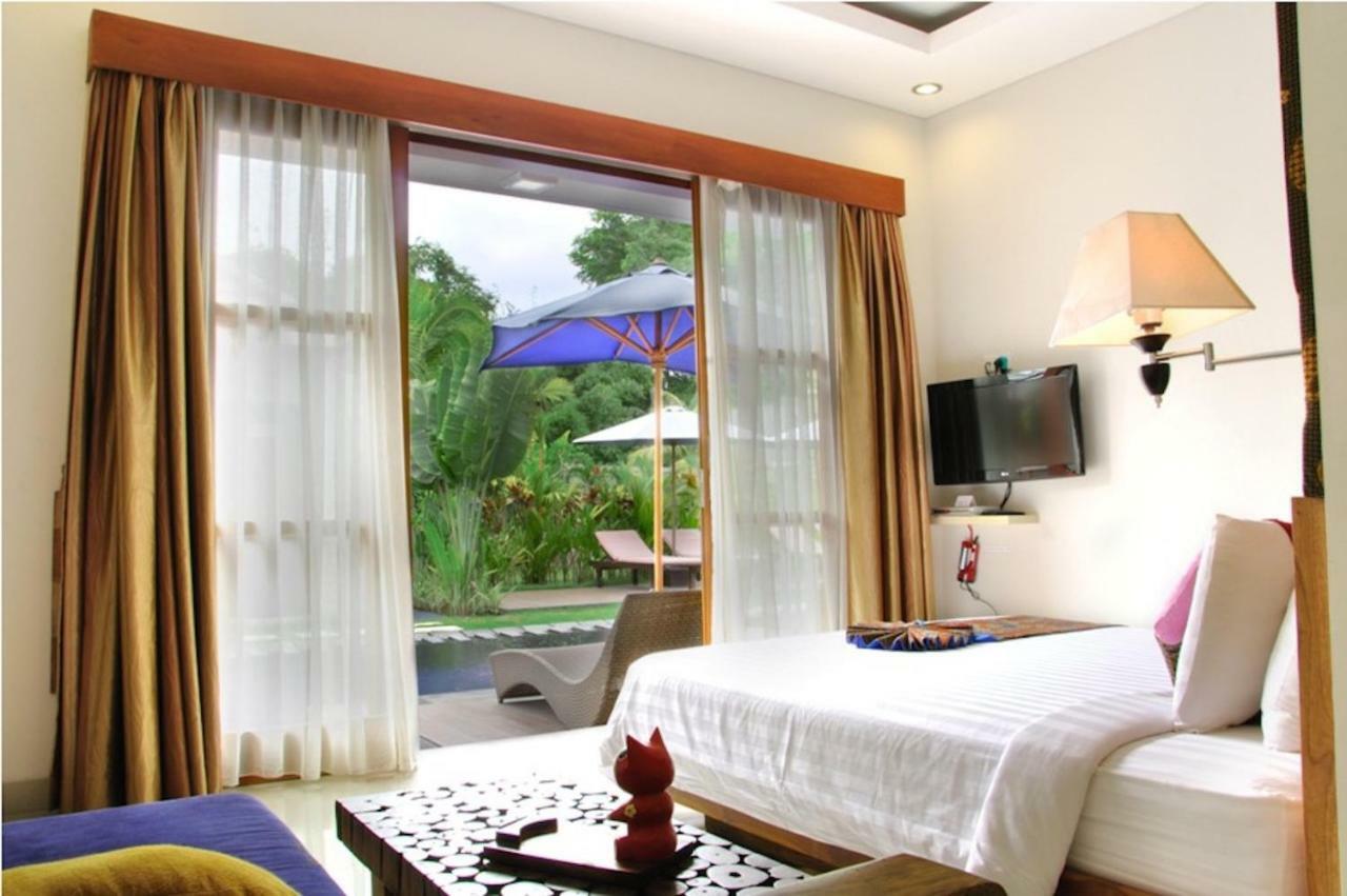 M Two Villas Seminyak Buitenkant foto